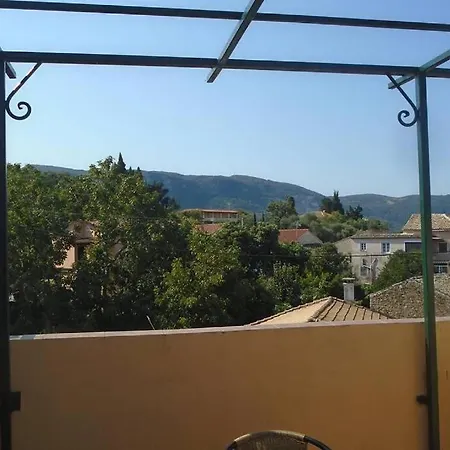 Eleni'S House In Valaneio